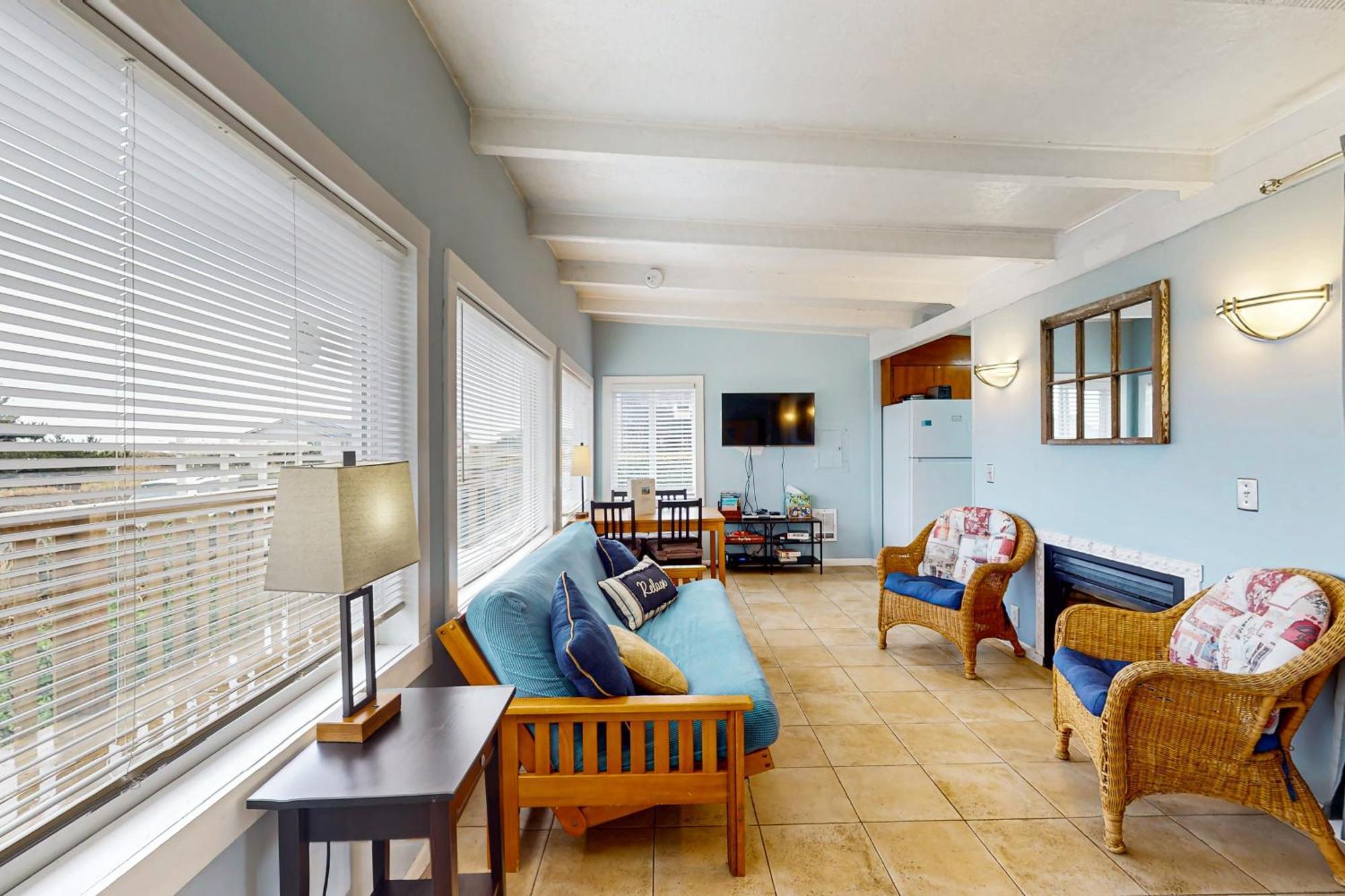 Periwinkle * Pacific Beach